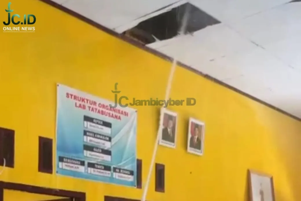 Waspada Korsleting! Gedung Praktik SMKN 1 Tebo Terbakar, Kerugian Tembus Puluhan Juta