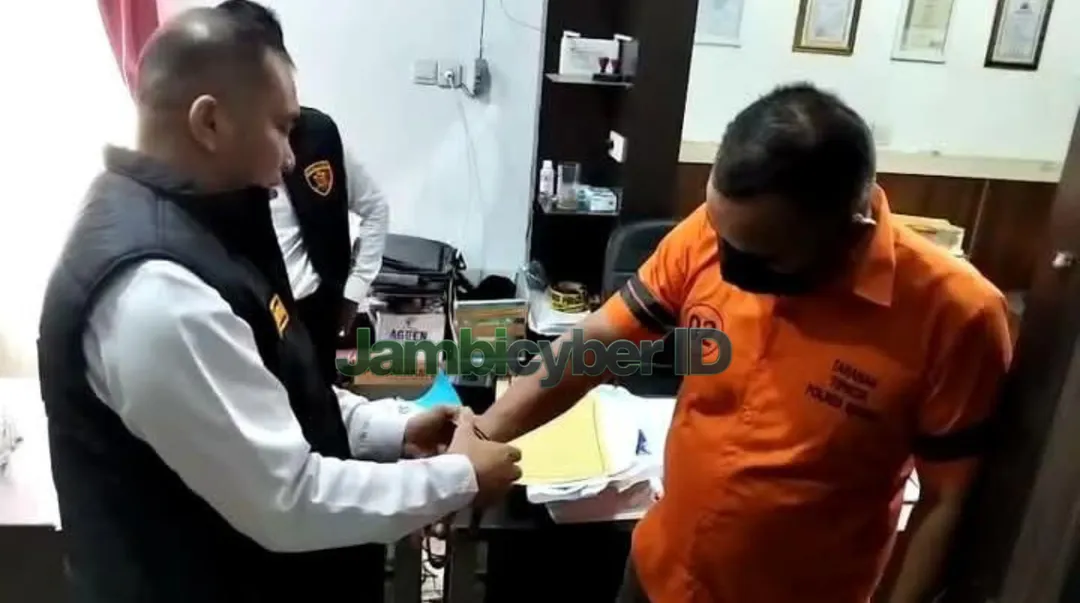 Korupsi Berjamaah Dana BOS SMAN 2 Bungo, Kepala Sekolah-Rekanan Ditahan Usai Tilep Rp 1,2 M!